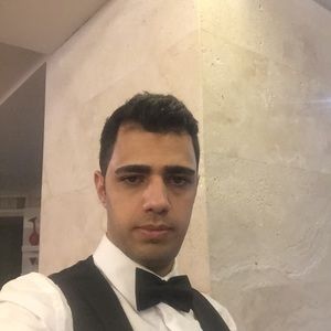 Meet your Posher, Ali